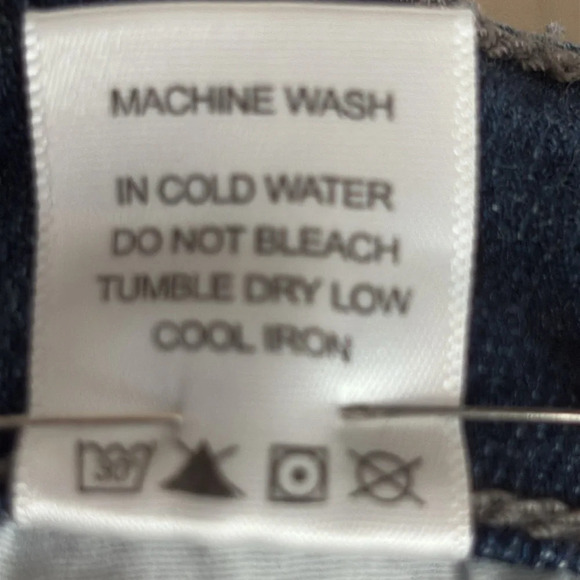 Judy Blue Boyfriend Fit Bleach Splatter Destroyed Jeans - Size 28 - Picture 9 of 9